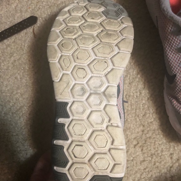 Nike - Picture 5 of 5